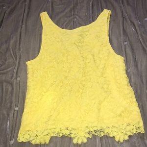 NEW WITH TAGS BB DAKOTA YELLOW LACE TANK